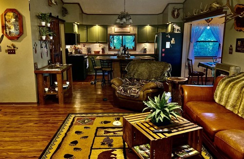 Saffell Cabin | Bertucci's Country House