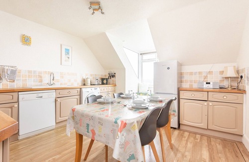 St. Mawes Apartment | Bessborough Green, St Mawes lovely estuary views