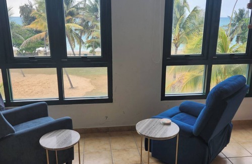 Las Carreras Condo | BEST AQUATIKA PENTHOUSE: truly beachfront, 10 beds, 5 rooms, 10 person capacity