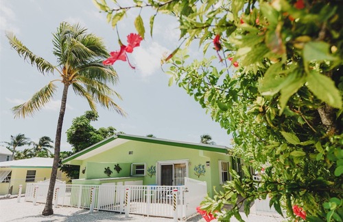 Marathon House | Best Deals in Duck Key . 2 Bedroom/2 Bath w/40' 'Dock, Trailer Storage Incl,