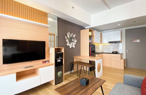 Cikarang Apartment | Best Homey 1Br At 52Th Floor Vasanta Innopark Apartment