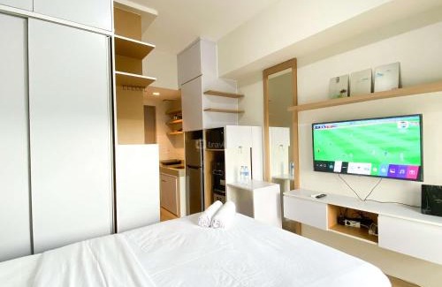 Cikarang Apartment | Best Homey and Nice Studio at Vasanta Innopark Apartment By Travelio