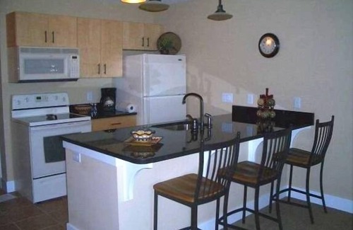 Grand Haven Condo | Best Location - 2BD Waterfront #6 (1 Nt Min - Instant Reserve - CheckIn Anytime)