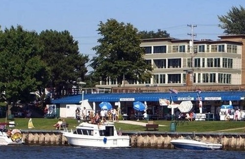 Grand Haven Condo | Best Location - 2BD Waterfront #6 (1 Nt Min - Instant Reserve - CheckIn Anytime)