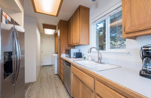 Marine Terrace House | Best Location AND Pet-Friendly! Just Steps Away From Fiscalini Ranch!