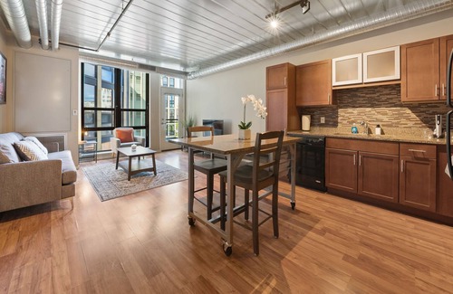 Old West Side Condo | Best Location in Ann Arbor - Walking Distance to U of M 327