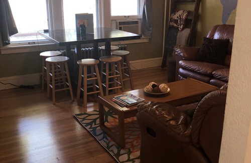 Milwaukee House | Best location in Milwaukee! Lower Duplex Unit - long term stays welcome