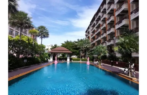 Wichit Apartment | Best Location Patong Near Jungceylon + Pool Access