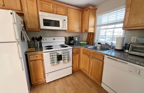 Kennebunkport Condo | Best of both worlds-Resort living on Goose Rocks Beach w/parking at the beach!