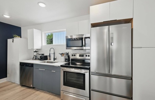 Old East Dallas Apartment | Best of Knox Henderson - 1BD/1BA Style & Comfort