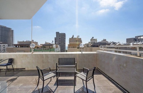 Bat Yam Apartment | Best offer in bat yam 2 min walk to the beach&balc