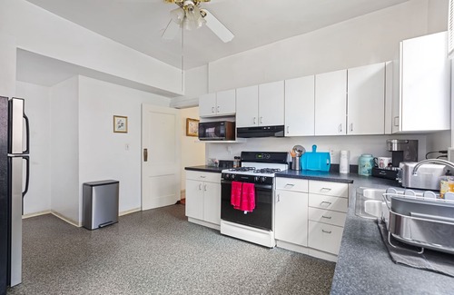 North Oakland House | Best skyline view of CMU/PITT Historical Oakland 5BR storybook house 3000sf