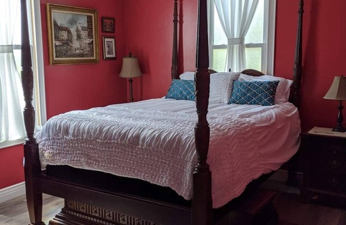 Bayside House | Best Value on the Bay Four bdrm/4bath