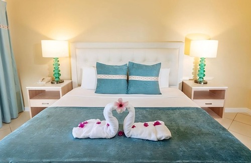 Rodney Bay Hotel | Best Value, Quality Stay! 3 Comfortable Units, Outdoor Pool, Parking Onsite