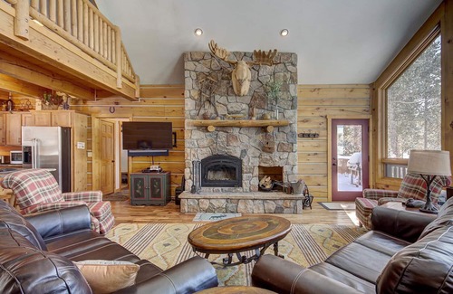 Breckenridge Cabin | Best Views in Breck! 2mi to main street, panoramic views, hot tub