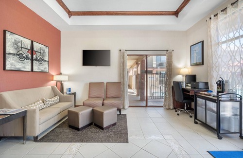 Mojave Hotel | Best Western Desert Winds