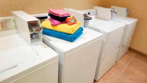 Hesperia Hotel | Best Western Hesperia-Victorville Suites