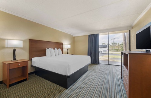 Daytona Beach Hotel | Best Western International Speedway Hotel
