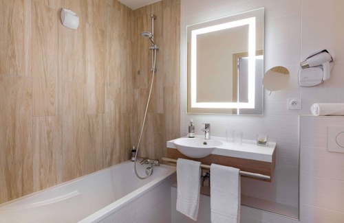 Perros-Guirec Hotel | Best Western Les Bains Hôtel & SPA Perros-Guirec