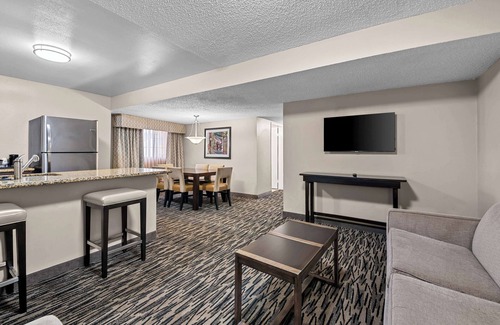 Los Alamitos Hotel | Best Western Los Alamitos Inn & Suites