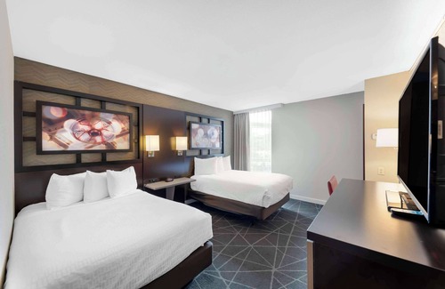 North Loop Hotel | Best Western Plus Austin Central
