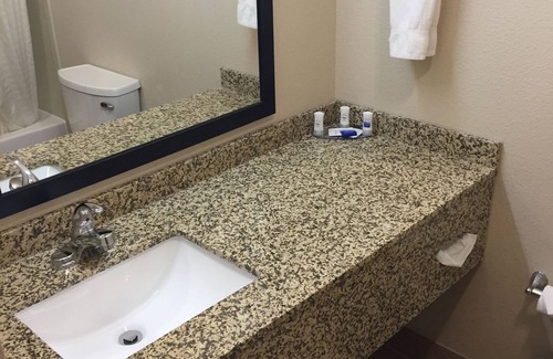 Aurora Hotel | Best Western Plus Gateway Inn & Suites