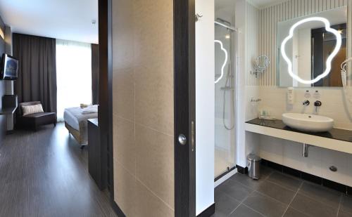 Sestri Ponente Hotel | Best Western Premier CHC Airport