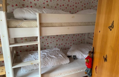 Bromskirchen Cabin | Besuchen Sie Unsere Gemütlichen Blockhäuser in Bromskirchen!