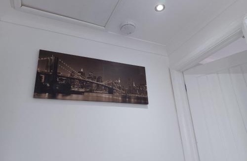 North End Apartment | Bethel- beautiful new 1 bed house near Erith station