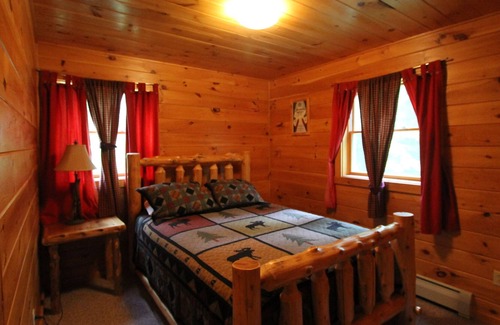 Sunday River Area Ski Chalet | Bethel house 15 minutes from mountain