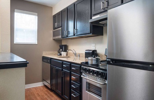 Renton Resort | Better Choice for your Vacation! Pet-Friendly, Close to Seattle Chinese Garden