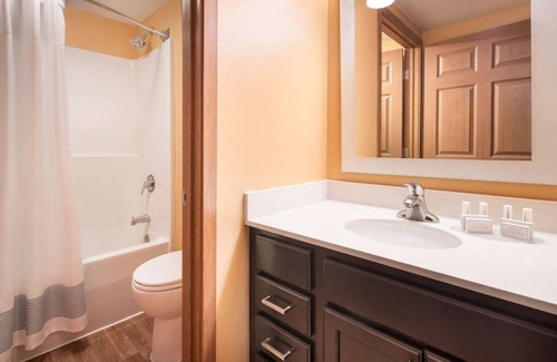 Renton Resort | Better Choice for your Vacation! Pet-Friendly, Close to Seattle Chinese Garden