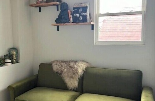 Belmont Cragin Apartment | Between downtown and O’hare