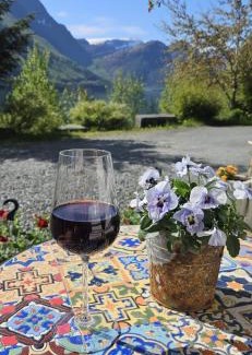 Torheim House | Between Fjord og Glacier