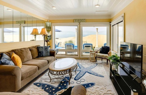 Oceano House | Between the Dunes Breezy Beachfront Oceano Home!