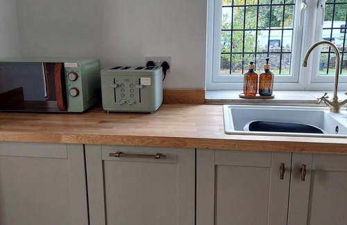 Porthcawl Other | Beudy Ger Y Mor, PorthcawlnA two bedroom annexe attached to a charming farmhouse