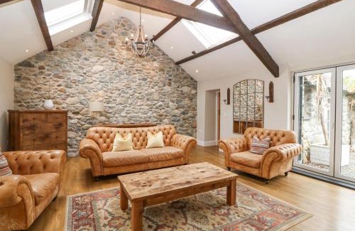 Llandwrog House | Beudy'r Wennol