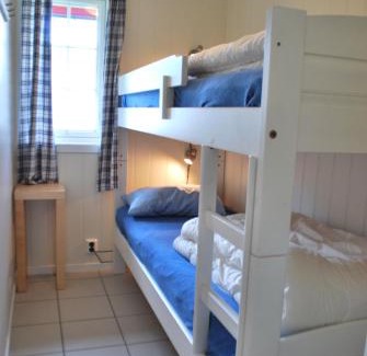 Gvarv Cabin | Beverøya Hytteutleie og Camping