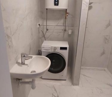 Piestany Apartment | Bezbariérový apartmán Lodenica - v tesnej blízkosti Adelli centra