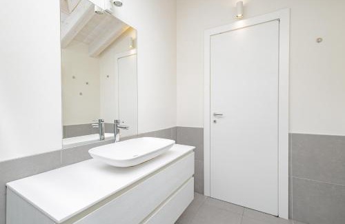 Borgo San Leonardo Apartment | BG Center