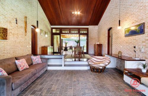 Pedra Verde House | BH36. Casa na Domingas Dias Pertinho da Praia