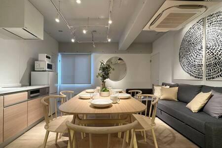 Hiroshima City Centre Apartment | bHOTEL Art Bldg - Modern 2BR City Center for 8ppl