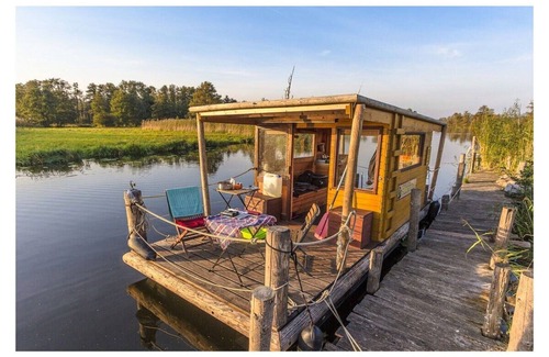 Loitz Boat Rental | Biberfloss Comfortable holiday residence