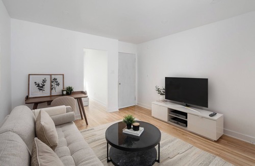 De Lorimier Apartment | Bienvenue dans ce superbe appartement au cœur du Plateau-Mont-Royal.