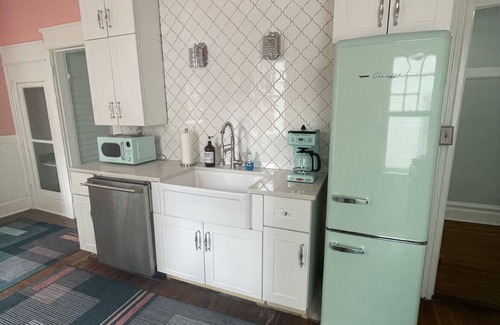 Five Points South House | Big Groups & Events Welcome! 2 Home Estate!