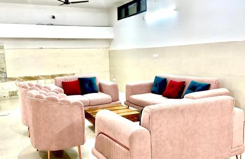 Sector 39 Villa | Big hall for parties near medanta