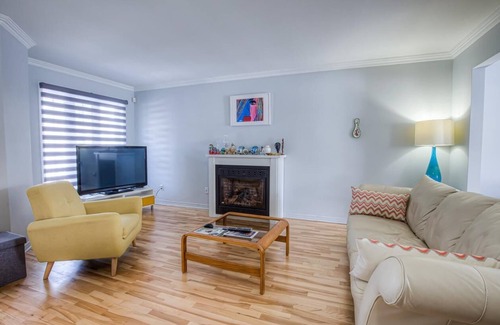 Dollard-des-Ormeaux House | big housengymnbedroomnbathnshowerncozyncleannfull equippedn