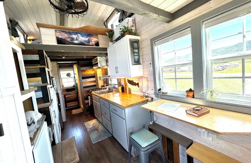Victor House | Big View Tiny House, a luxury tiny house experience!