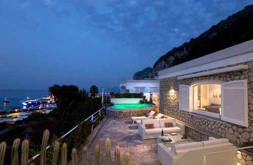 Marina Grande Villa | BIG VILLA WITH AMAZING INFINITY TERRACE JACUZZI SWIMMING POOL 10 MIN FROM "PIAZZETTA".