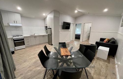 Red Cliffs Hotel | BIG4 Red Cliffs Caravan Park